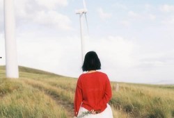 江小姐往前走不回头,一往无前，永不回头