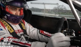 GT赛车：极速狂飙,极速狂飙——挑战极限的赛道传奇