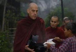 你要跟和尚结婚？,一段跨界婚姻的奇幻旅程